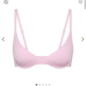 skims wireless form super push up bra